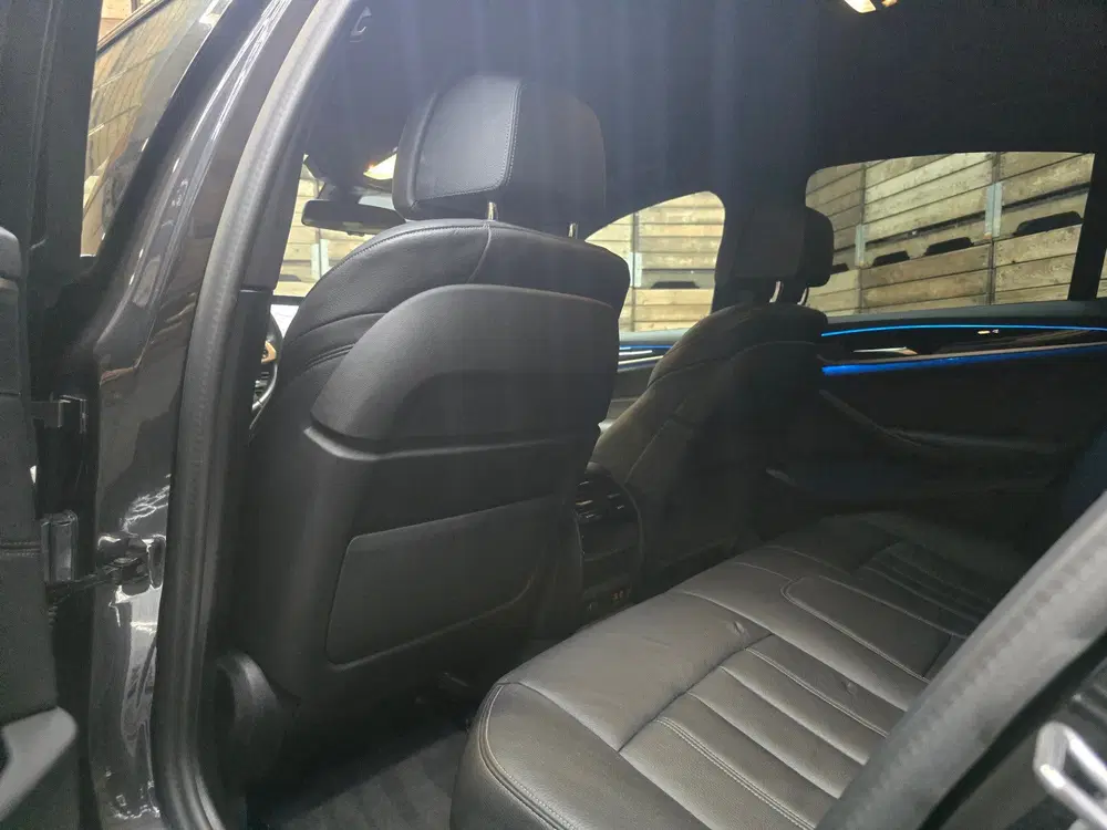 BMW 5-serie 530e Business Edition M-Sport Plus HUD Nav uit 2023, foto 7