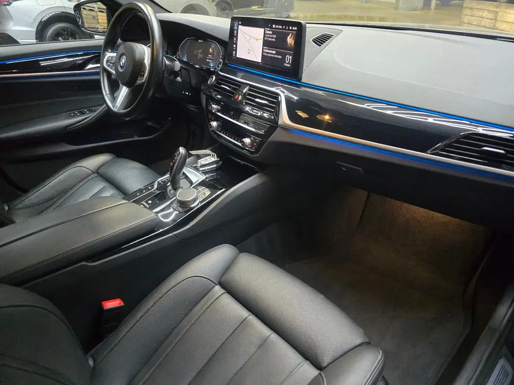 BMW 5-serie 530e Business Edition M-Sport Plus HUD Nav uit 2023, foto 8