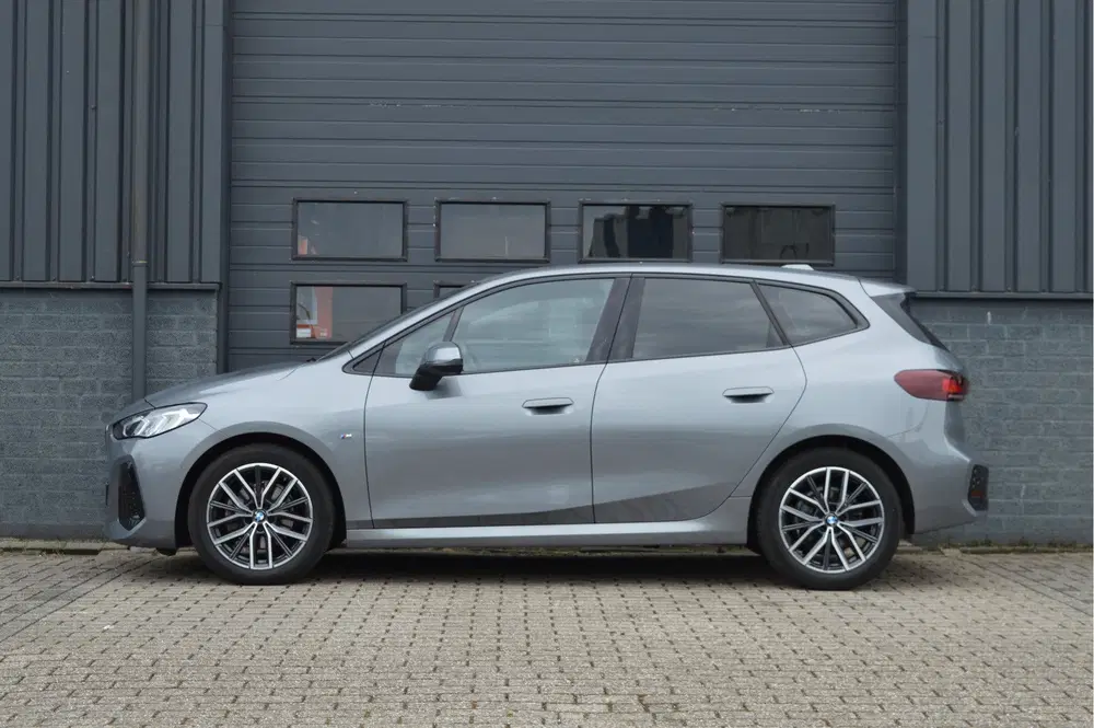 BMW 2-serie 2 Serie Active Tourer 218i uit 2023, foto 3