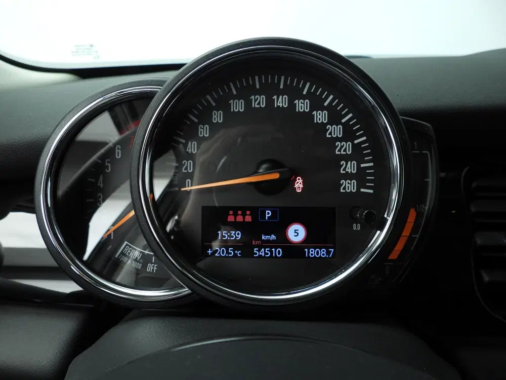 Mini Cooper Cooper 5-deurs C Automaat uit 2023, foto 12