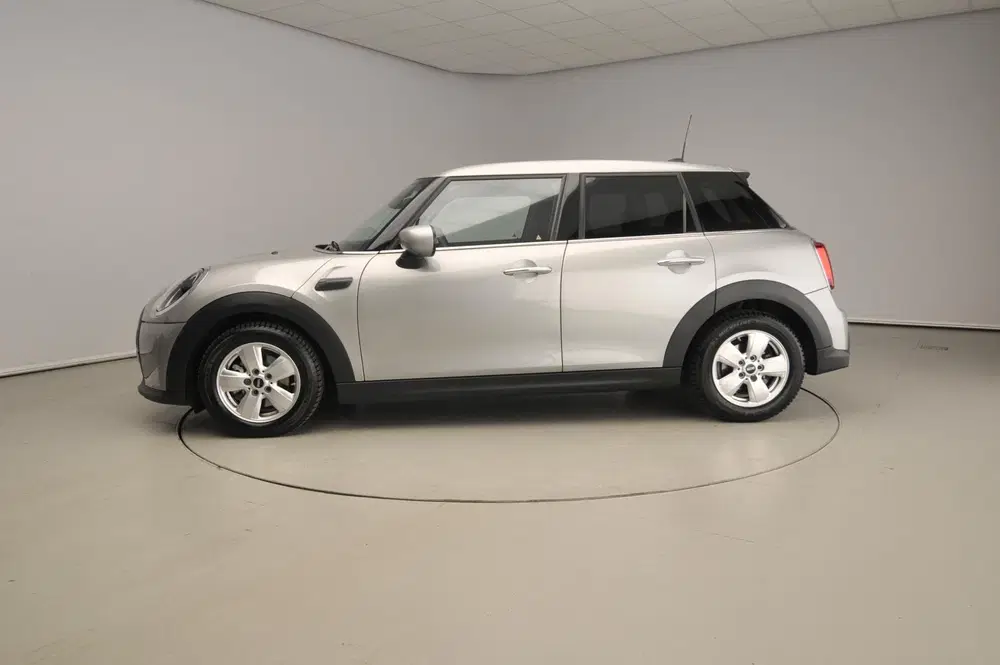 Mini Cooper Cooper 5-deurs C Automaat uit 2023, foto 2