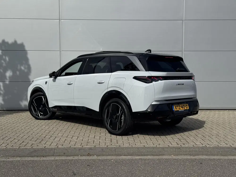 Peugeot 5008 GT Exclusive 73 kWh 7p uit 2026, foto 4