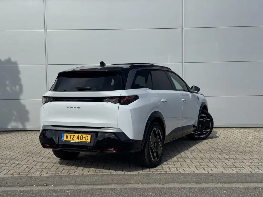 Peugeot 5008 GT Exclusive 73 kWh 7p uit 2026, foto 6
