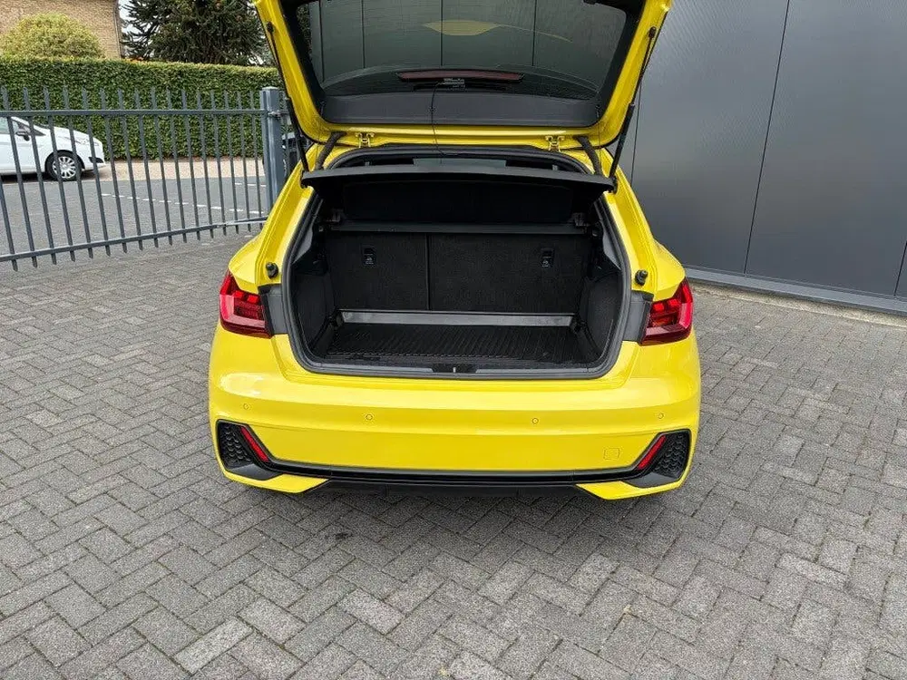 Audi A1 SB 30 TFSI S Line Edition One LED Navi Vir uit 2019, foto 13