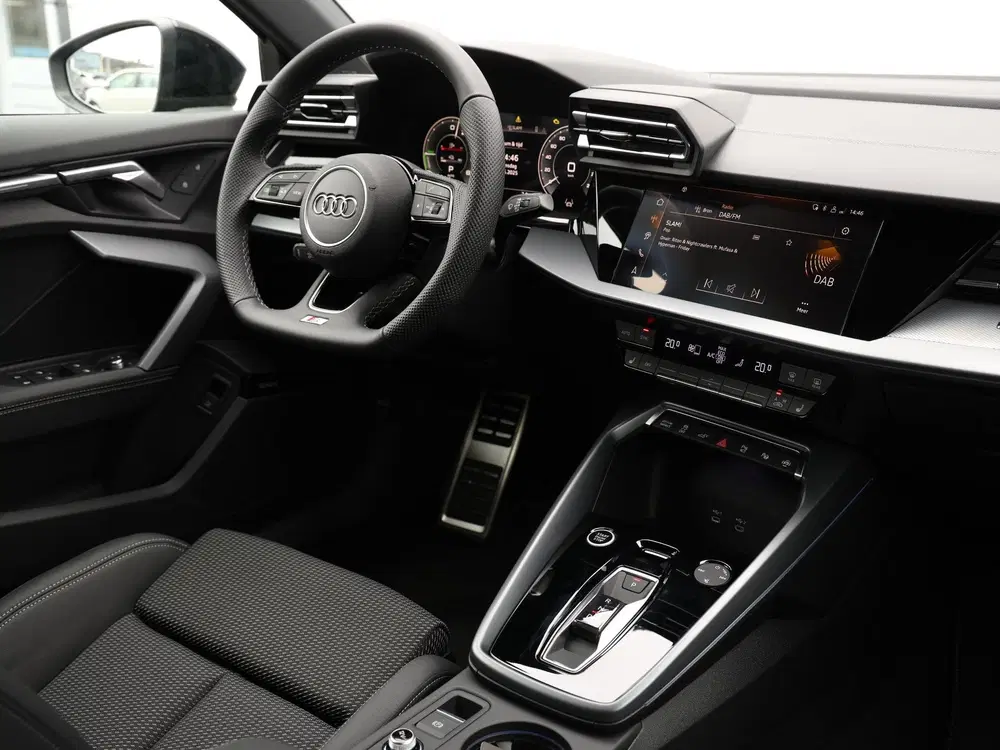 Audi A3 S edition Competition 45 TFSI e 272 PK Sp uit 2025, foto 7