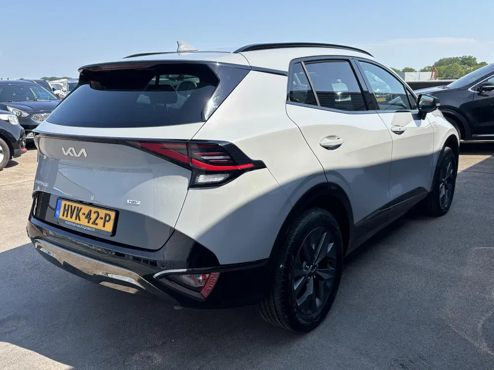 Kia Sportage 1.6 T-GDi Hybrid Dark Edition NL-auto uit 2025, foto 8