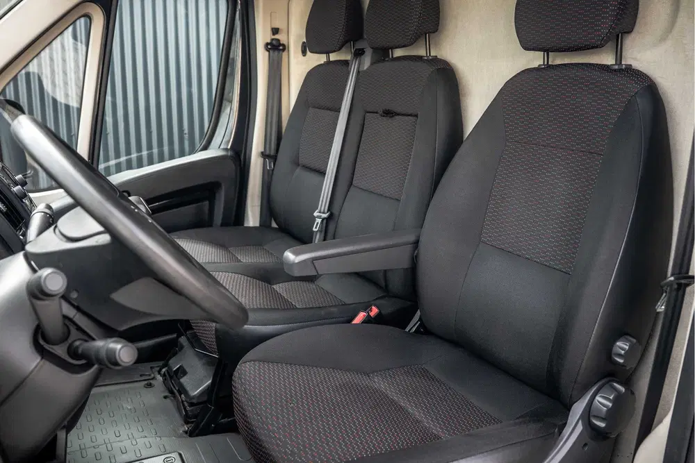 Peugeot Boxer 2.2 BlueHDi 120 L1H1 uit 2021, foto 11