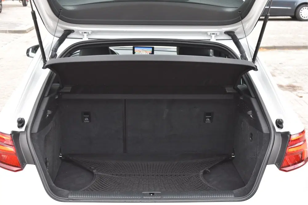 Audi A3 1.5 TFSI CoD Sport S Line Edition 150 pk uit 2019, foto 11