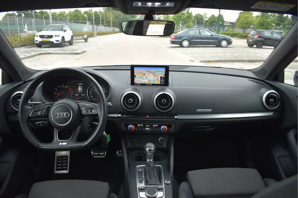 Audi A3 1.5 TFSI CoD Sport S Line Edition 150 pk uit 2019, foto 14