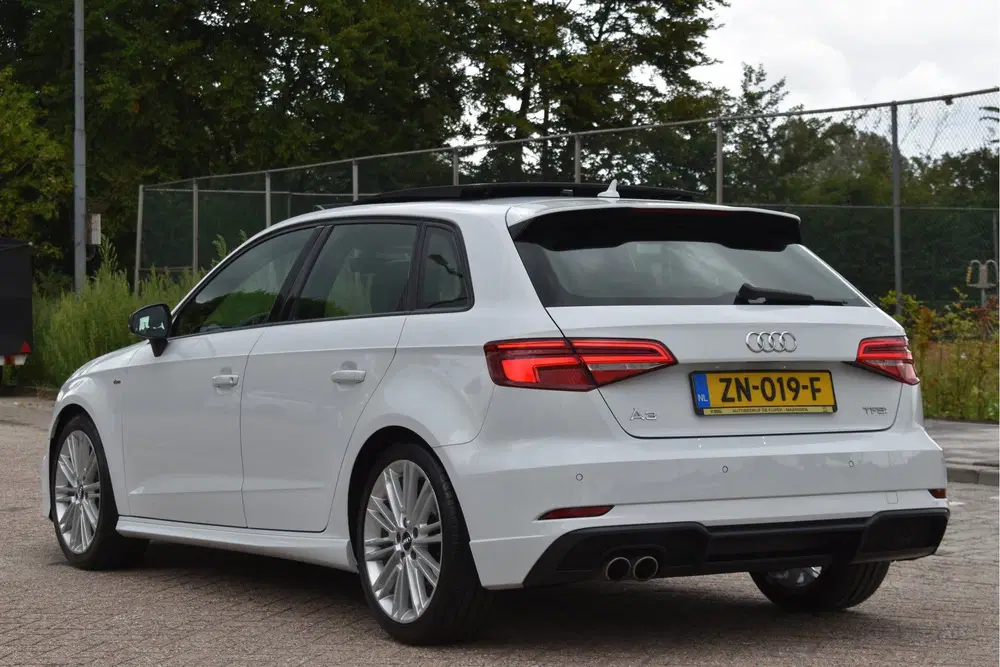 Audi A3 1.5 TFSI CoD Sport S Line Edition 150 pk uit 2019, foto 3