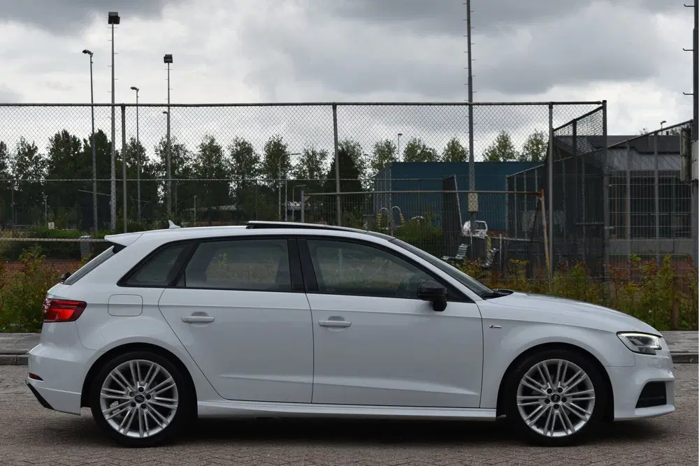 Audi A3 1.5 TFSI CoD Sport S Line Edition 150 pk uit 2019, foto 6