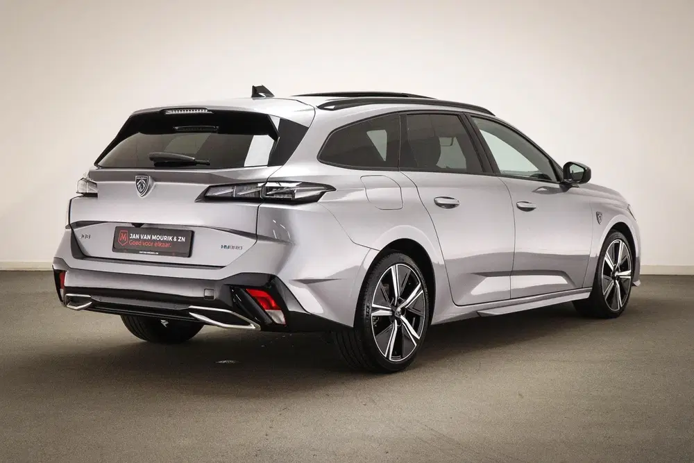 Peugeot 308 1.6 Plug-in Hybrid 225 GT uit 2023, foto 2