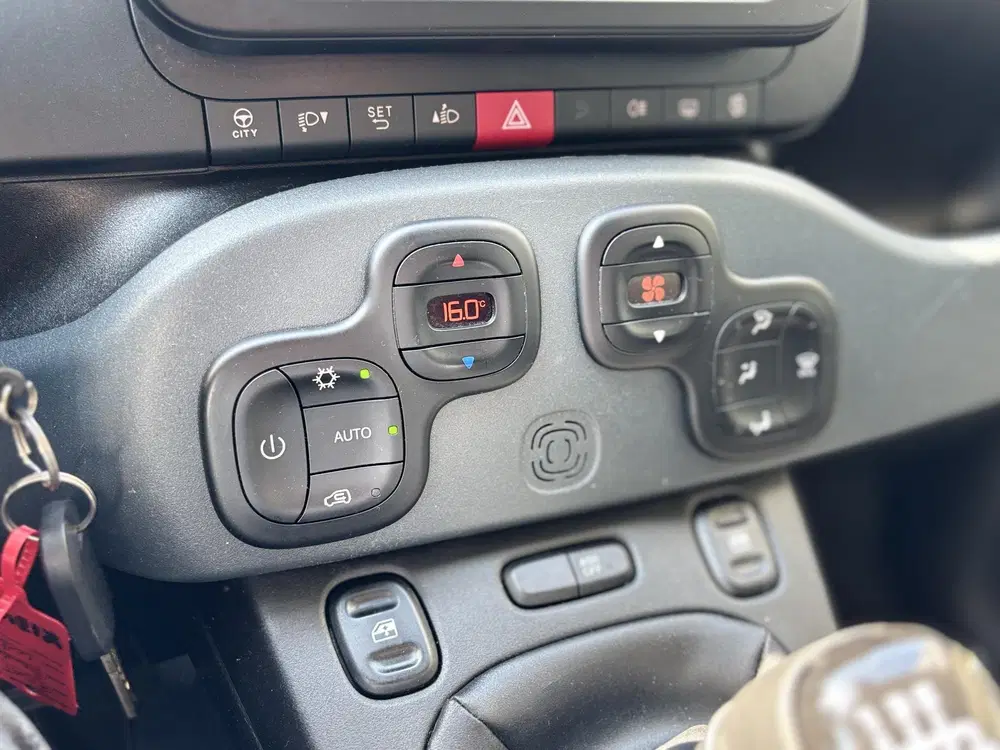 Fiat Panda 1.0 Hybrid uit 2023, foto 10