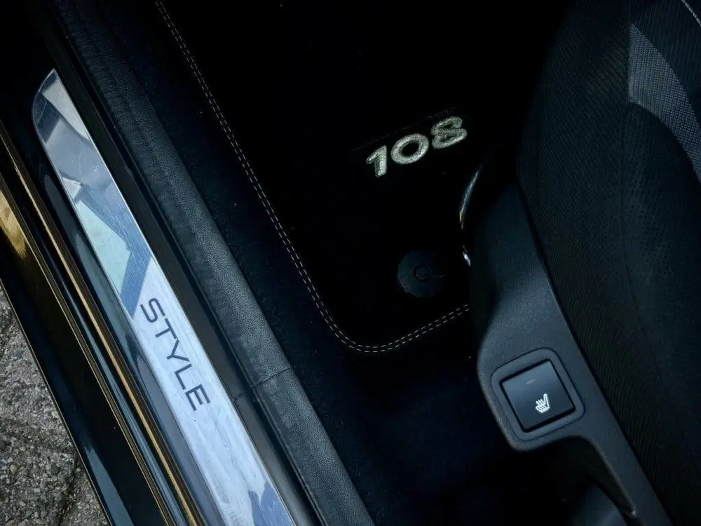 Peugeot 108 Style 5DEURS uit 2019, foto 13