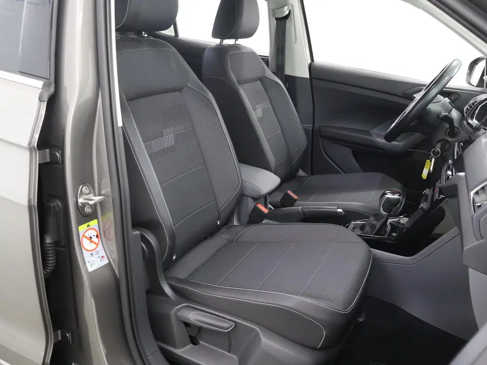 Volkswagen T-Cross 1.0 TSI R-Line uit 2019, foto 10