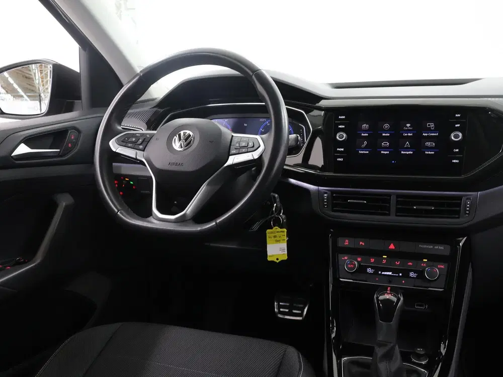 Volkswagen T-Cross 1.0 TSI R-Line uit 2019, foto 9