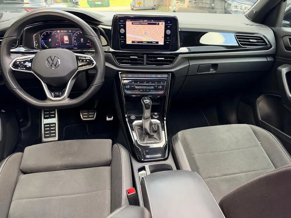 Volkswagen T-Roc 1.5 TSI Life Business Business R [Pano uit 2022, foto 11