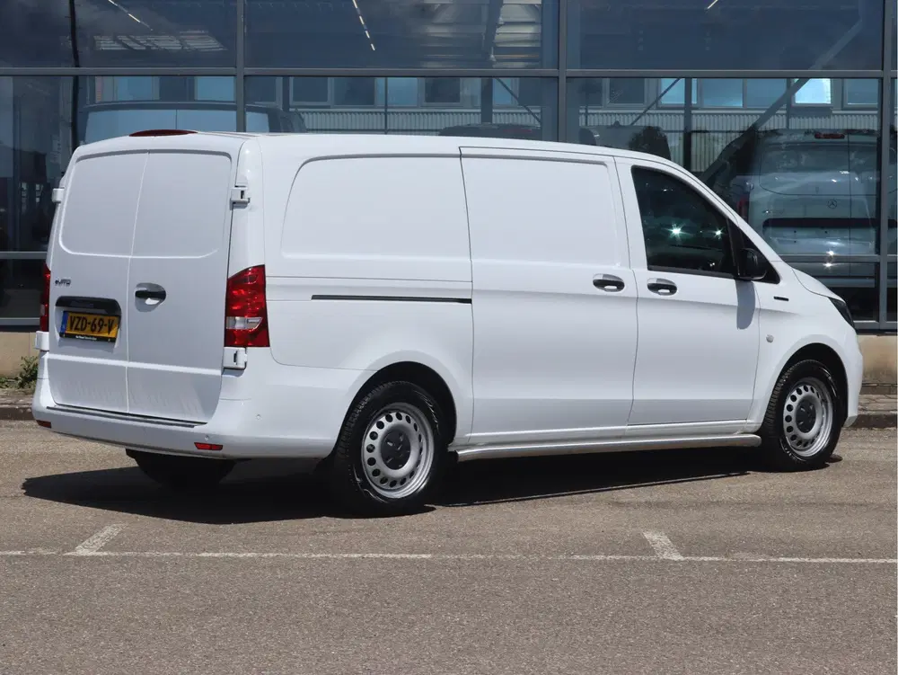 Mercedes-Benz Vito L2 66 kWh uit 2023, foto 2