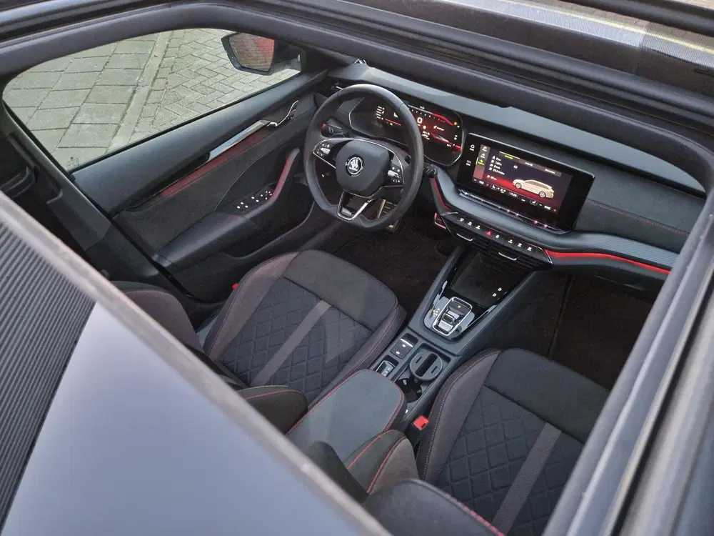 Skoda Octavia Head up display Navi Trekhaak uit 2022, foto 15