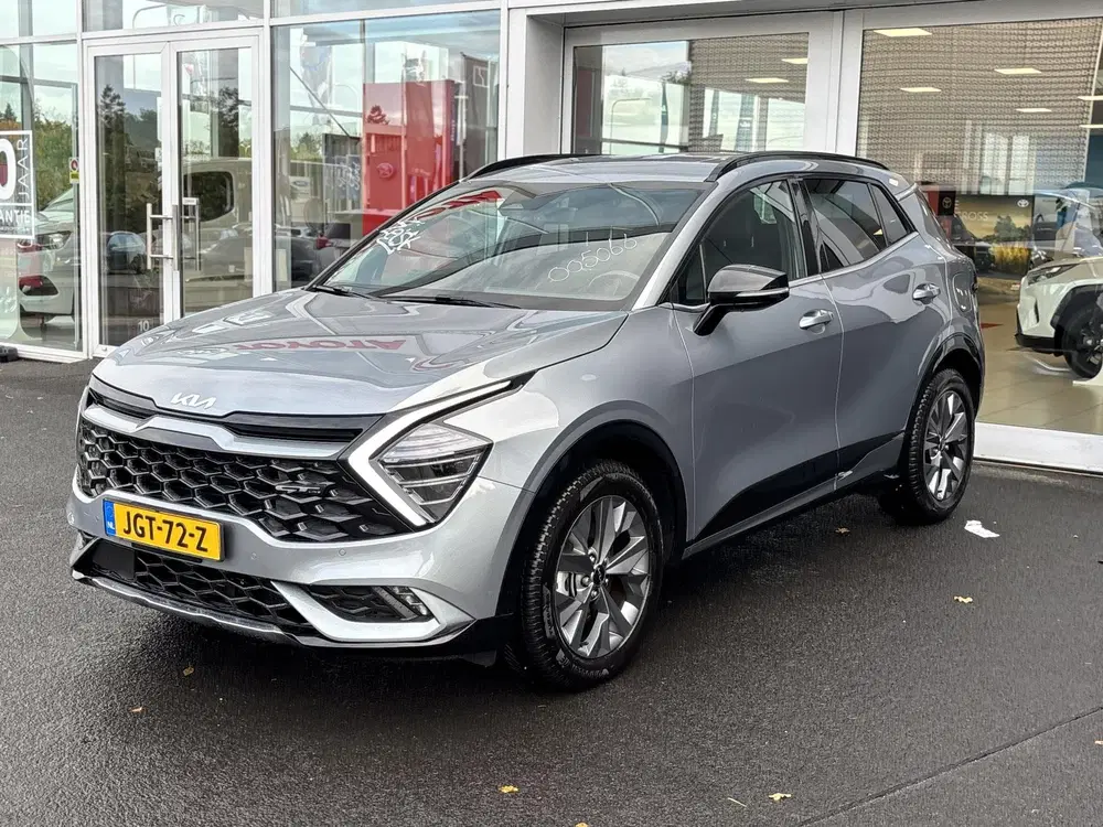 Kia Sportage 1.6 T-GDi Hybrid GT-Line Navigatie uit 2022, foto 2
