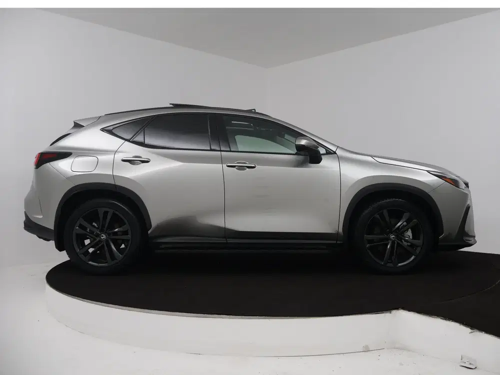 Lexus NX 450h+ AWD 35th Edition uit 2026, foto 14