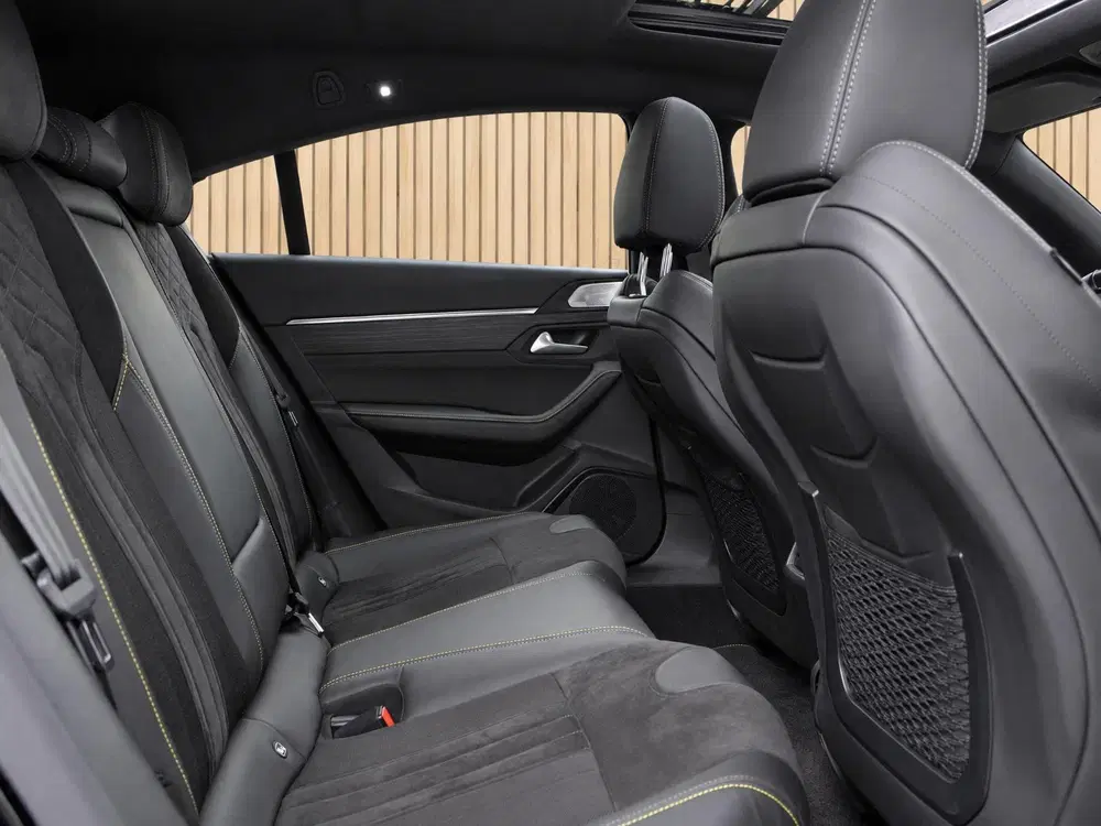 Peugeot 508 1.6 HYbrid Peugeot Sport Engineered uit 2021, foto 9