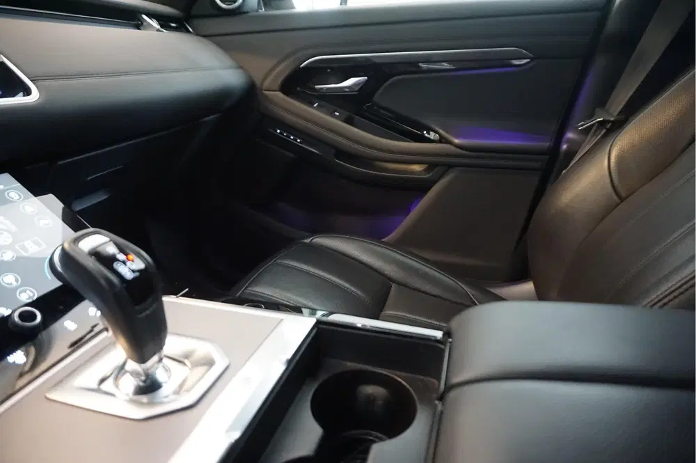 Land Rover Range Rover Evoque 2.0 D180 AWD R-Dynamic HSE uit 2019, foto 15