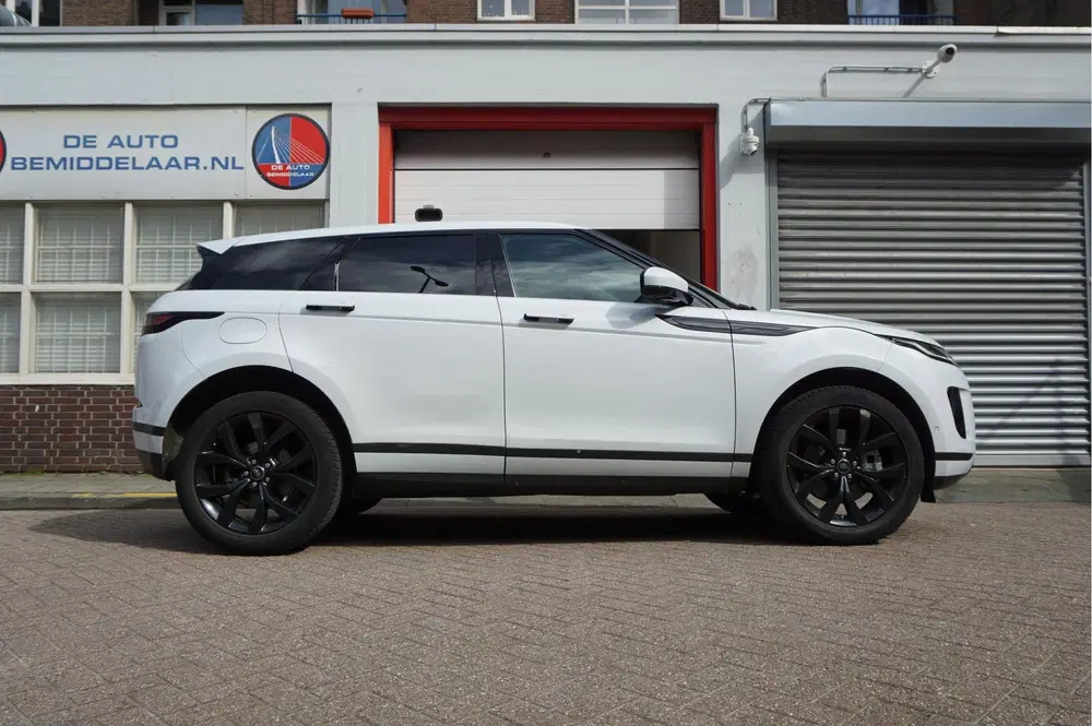 Land Rover Range Rover Evoque 2.0 D180 AWD R-Dynamic HSE uit 2019, foto 4