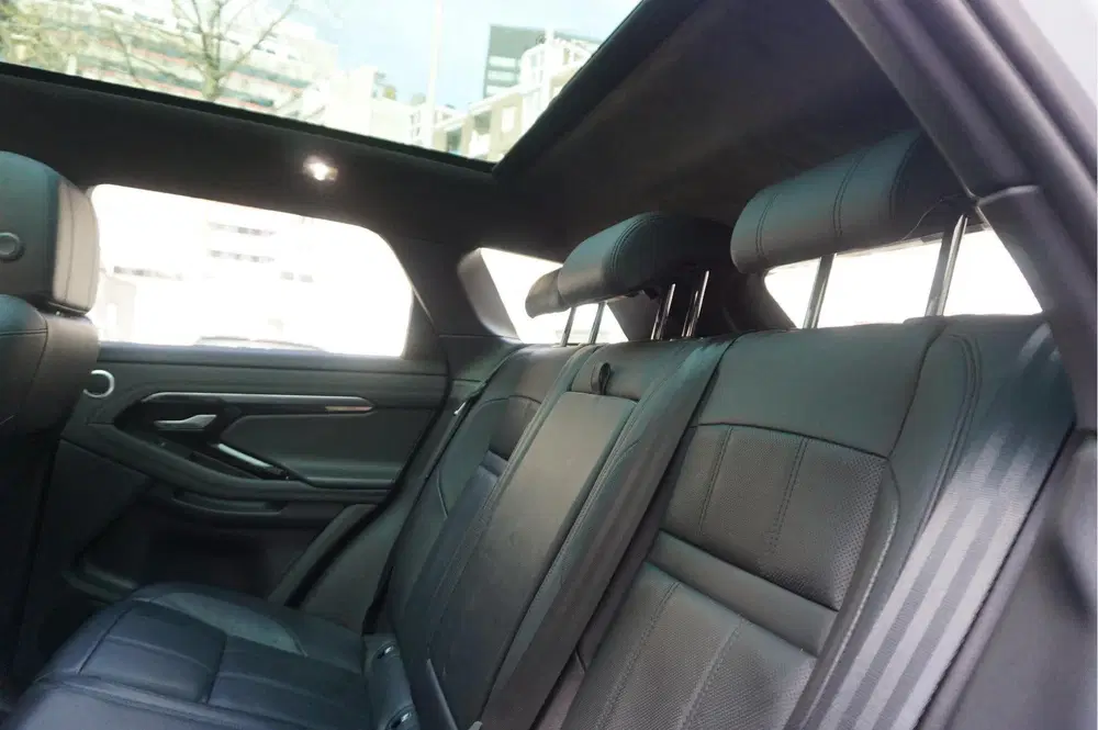 Land Rover Range Rover Evoque 2.0 D180 AWD R-Dynamic HSE uit 2019, foto 9