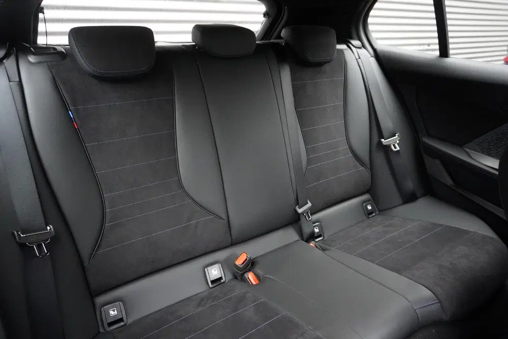 BMW 1-serie 120 M Sportpakket uit 2025, foto 10