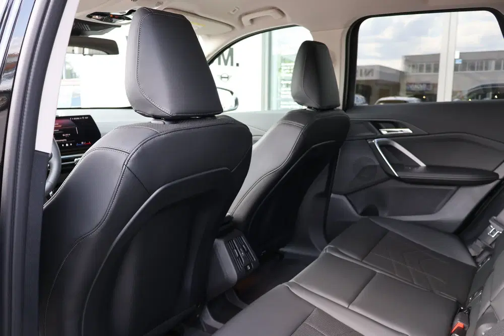 BMW iX1 eDrive20 xLine uit 2026, foto 14