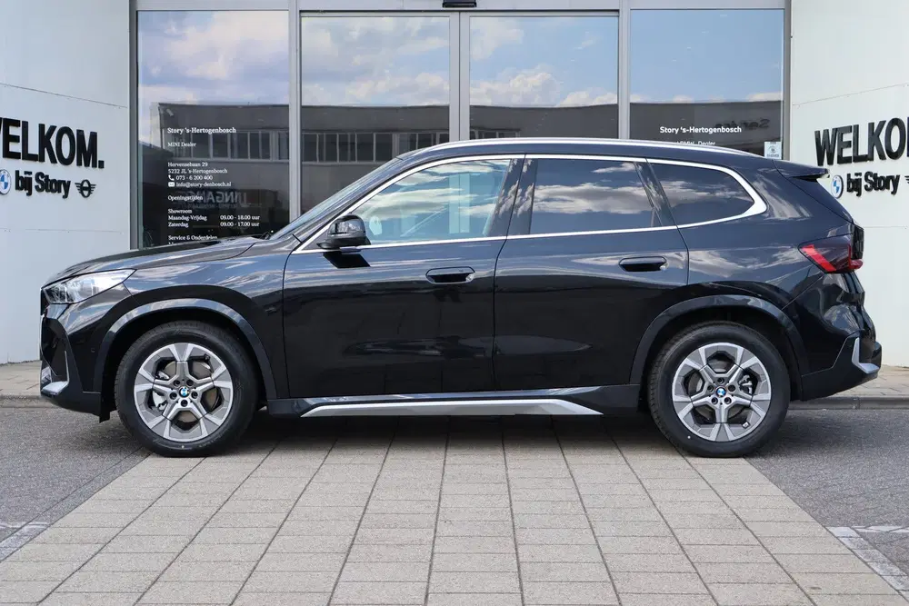BMW iX1 eDrive20 xLine uit 2026, foto 3