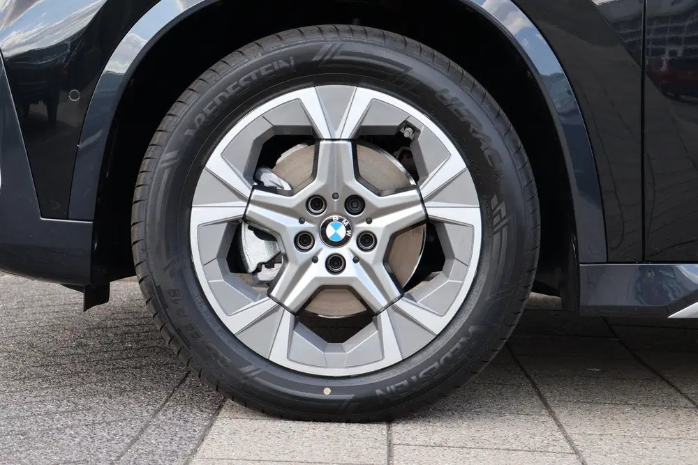 BMW iX1 eDrive20 xLine uit 2026, foto 5