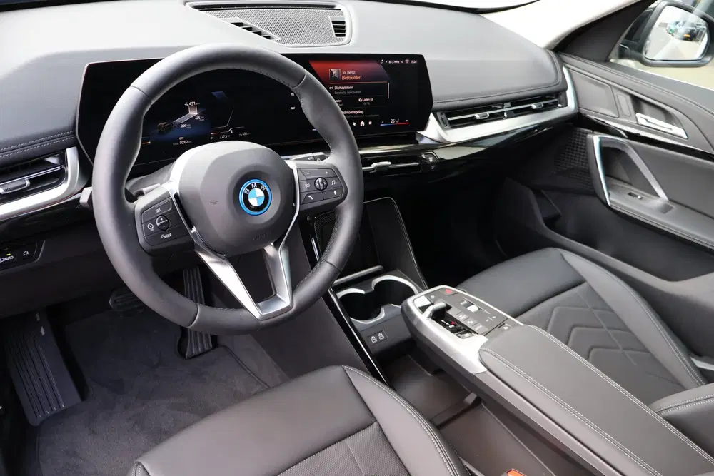 BMW iX1 eDrive20 xLine uit 2026, foto 9