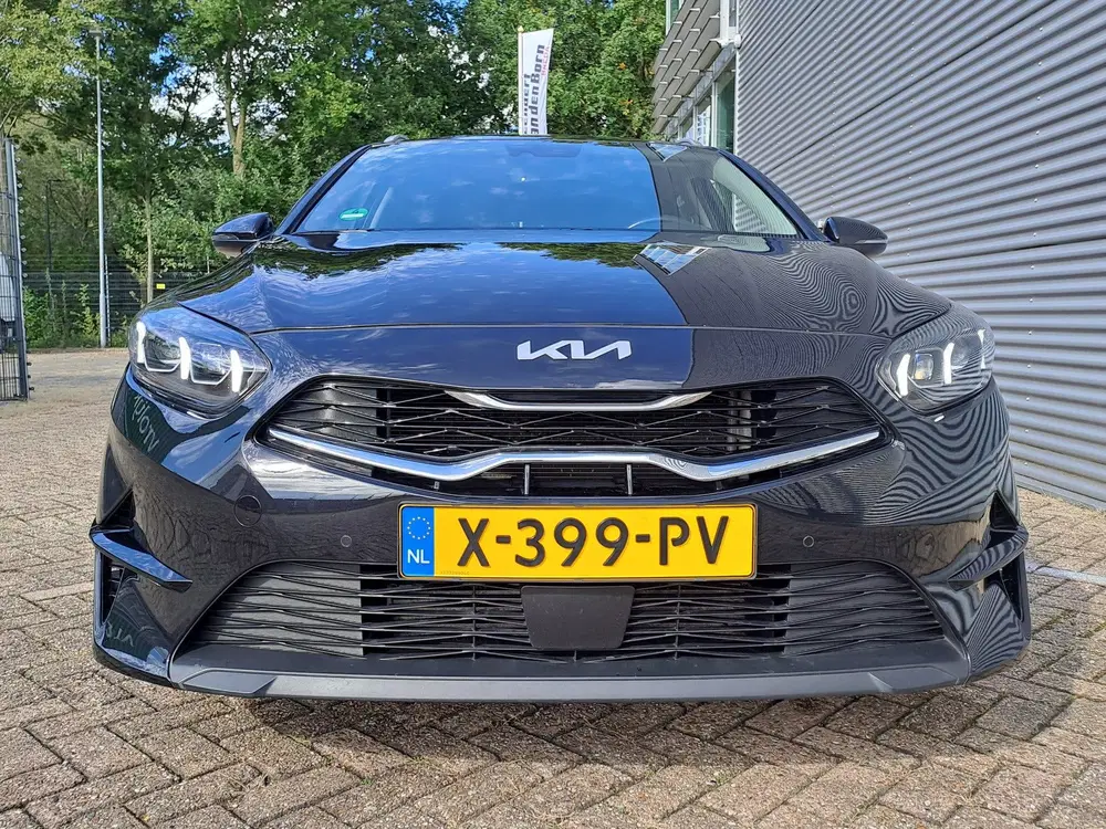 Kia Ceed 1.0 T-GDi ExecutiveLine uit 2024, foto 3