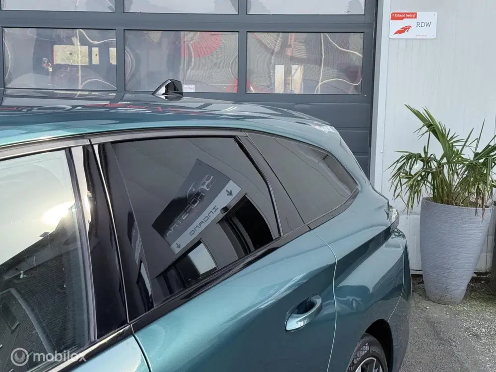 Peugeot 308 1.2 PureTech Allure Pack Aut. Trekhk 360-C uit 2022, foto 15