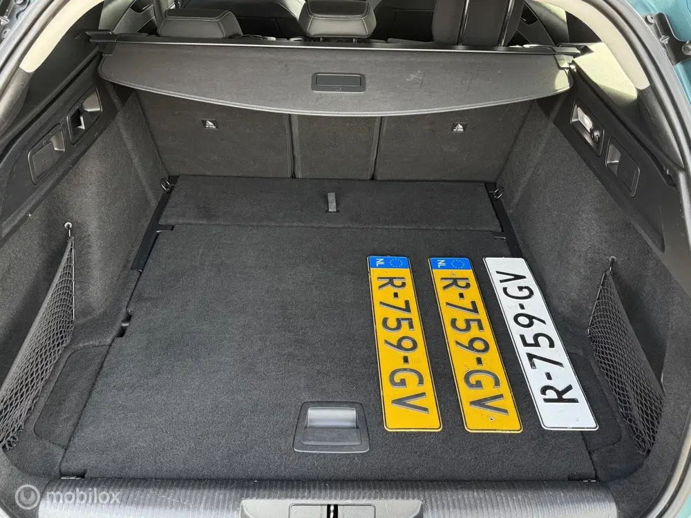 Peugeot 308 1.2 PureTech Allure Pack Aut. Trekhk 360-C uit 2022, foto 6