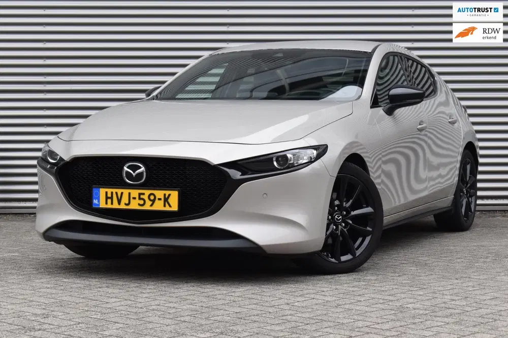 Mazda 3 2.0 e-SkyActiv-G M Hybrid HOMURA uit 2022