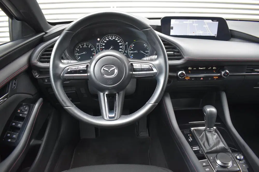 Mazda 3 2.0 e-SkyActiv-G M Hybrid HOMURA uit 2022, foto 11