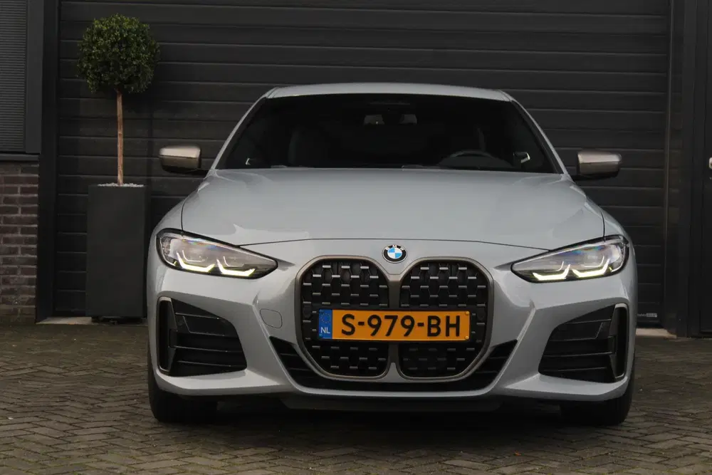 BMW 4-serie 4-serie Coupé M440i xDrive M-Sport Pro Hig uit 2022, foto 3
