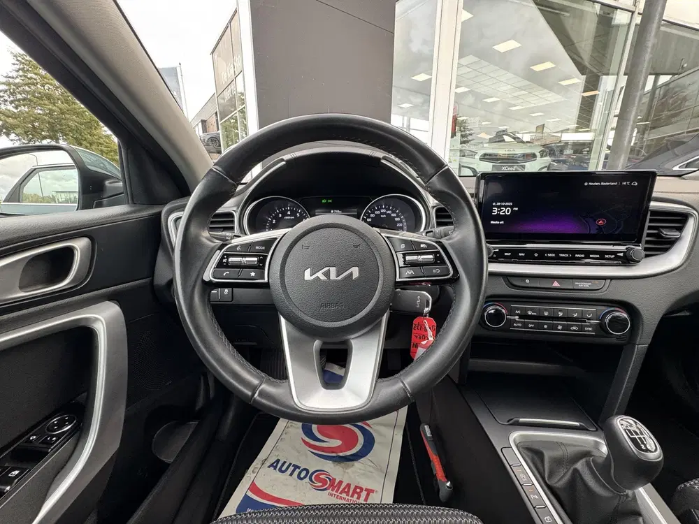 Kia Ceed 1.5 T-GDi DynamicLine uit 2024, foto 13