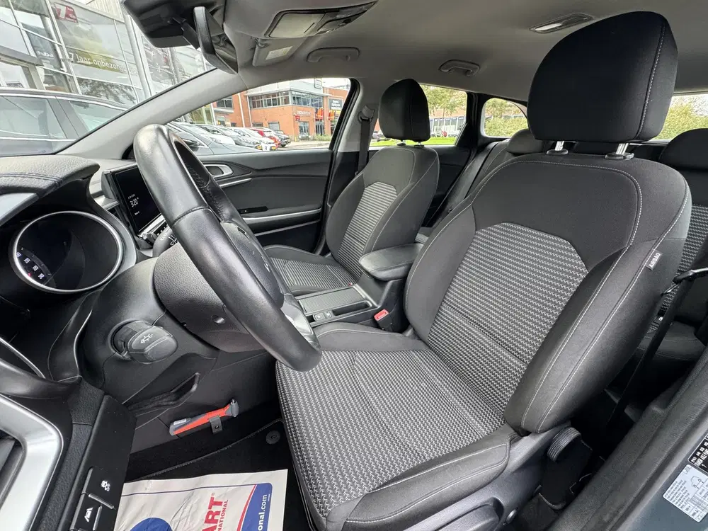 Kia Ceed 1.5 T-GDi DynamicLine uit 2024, foto 5