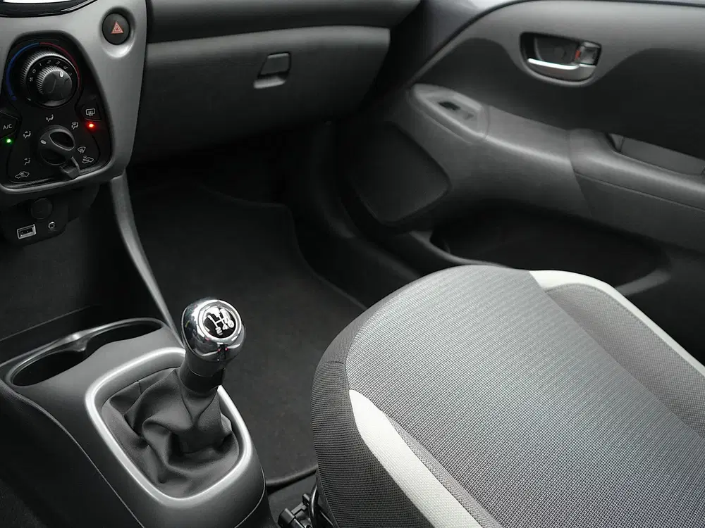 Toyota Aygo 1.0 VVT-i x-play uit 2022, foto 13