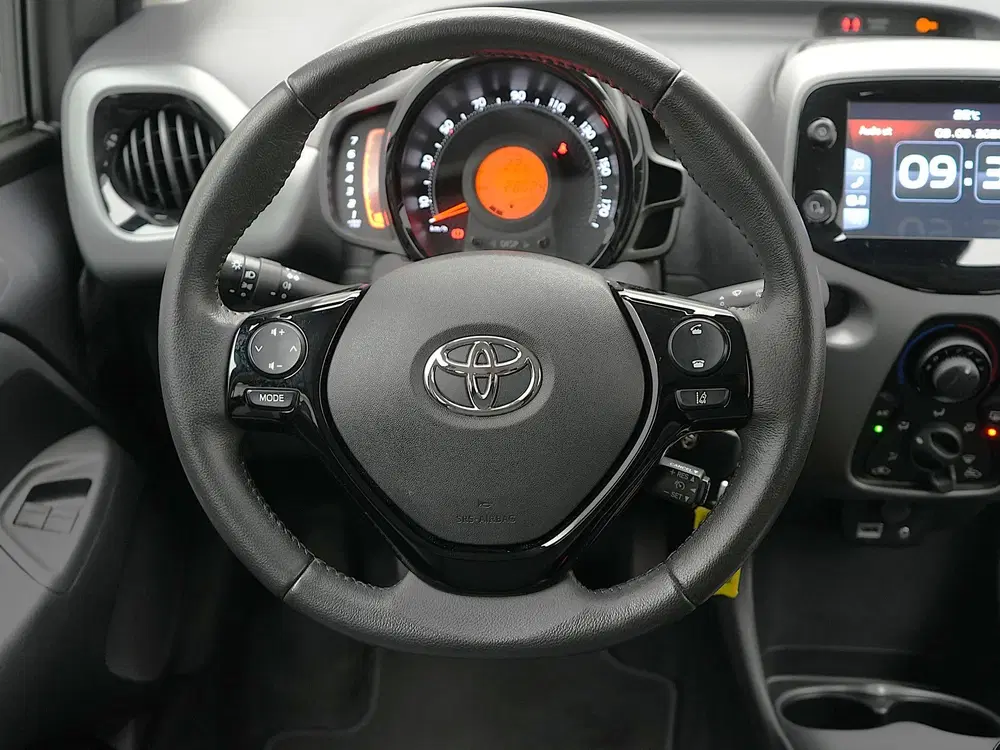 Toyota Aygo 1.0 VVT-i x-play uit 2022, foto 6