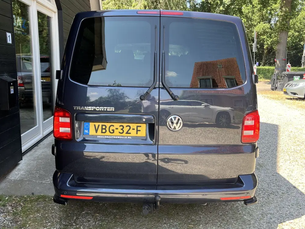 Volkswagen Transporter 2.0 TDI L2H1 DC Highline 204PK uit 2019, foto 14