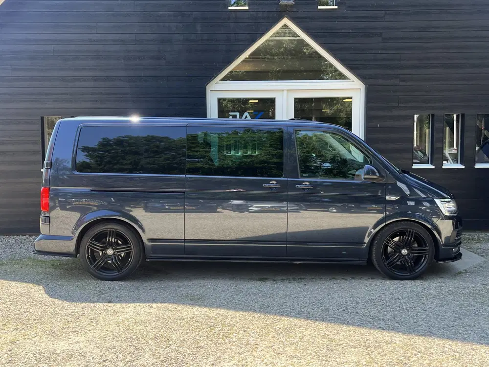 Volkswagen Transporter 2.0 TDI L2H1 DC Highline 204PK uit 2019, foto 2
