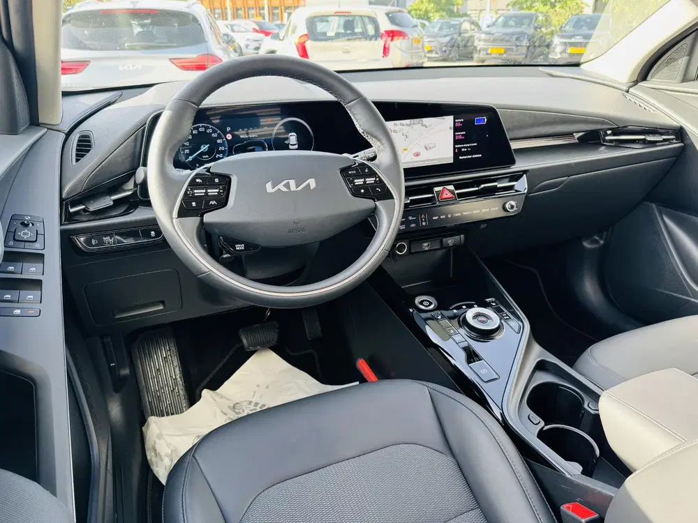 Kia Niro Light Advanced 64.8 kWh Privacyglass uit 2025, foto 5