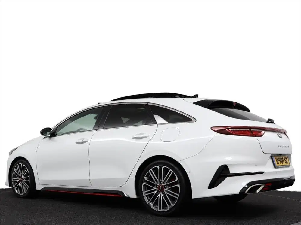 Kia ProCeed 1.6 T-GDI GT DCT7 AUTOMAAT 204PK ECC uit 2019, foto 10