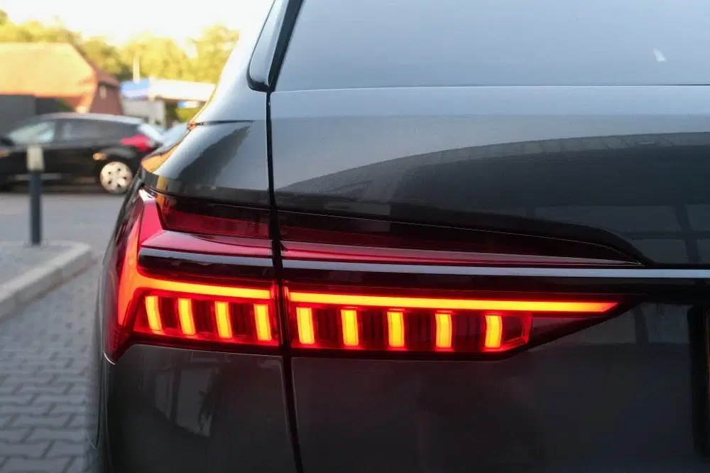 Audi A6 55 TFSI 340pk V6 Quattro Sport S-line uit 2019, foto 11