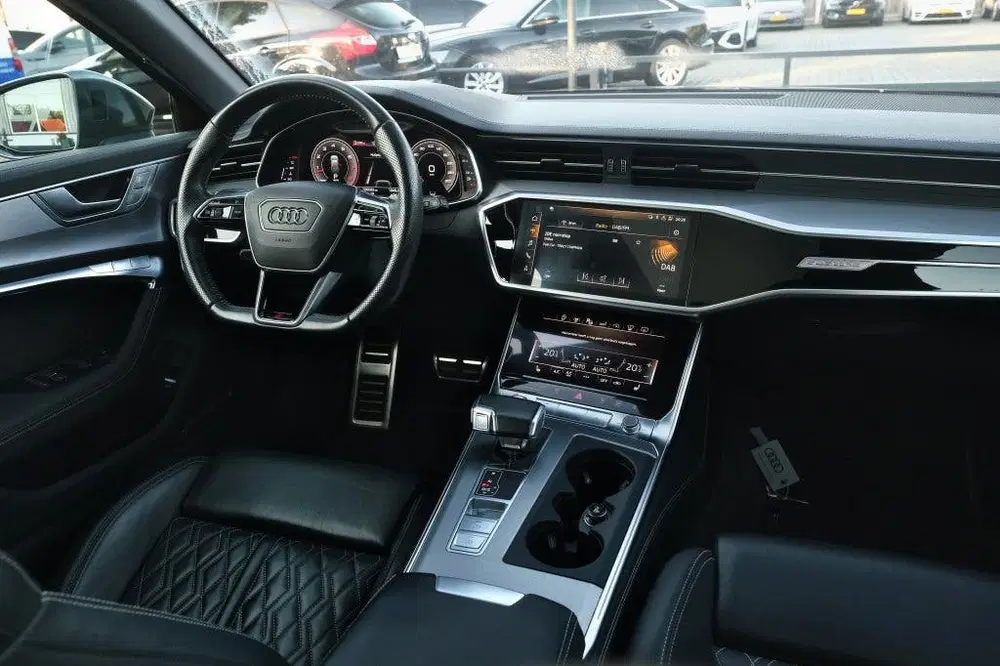 Audi A6 55 TFSI 340pk V6 Quattro Sport S-line uit 2019, foto 2